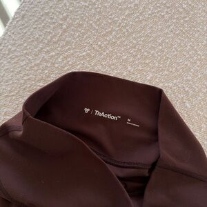 Aritzia TNA Action leggings